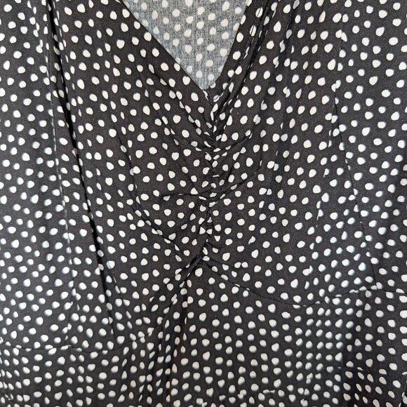 TORRID Polka Dot Challis Skater Dress SIZE 4 - Picture 3 of 4